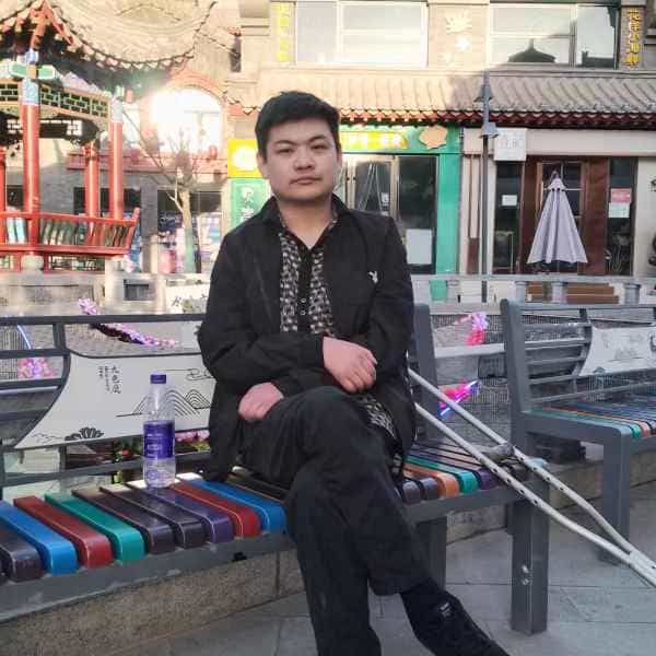 35岁岁甘肃单身帅哥 - 来宾吉缘网
