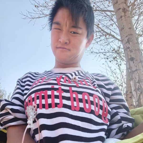 25岁岁内蒙古单身美女 - 来宾吉缘网