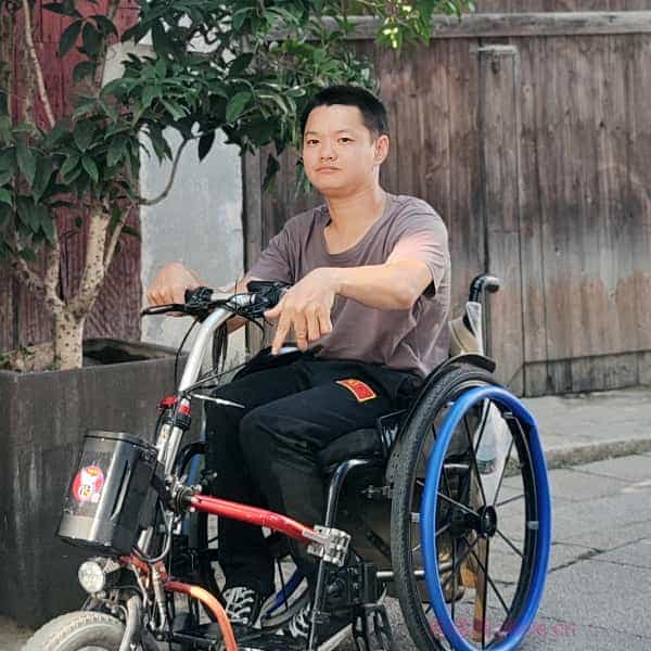 33岁岁湖北单身帅哥 - 来宾吉缘网